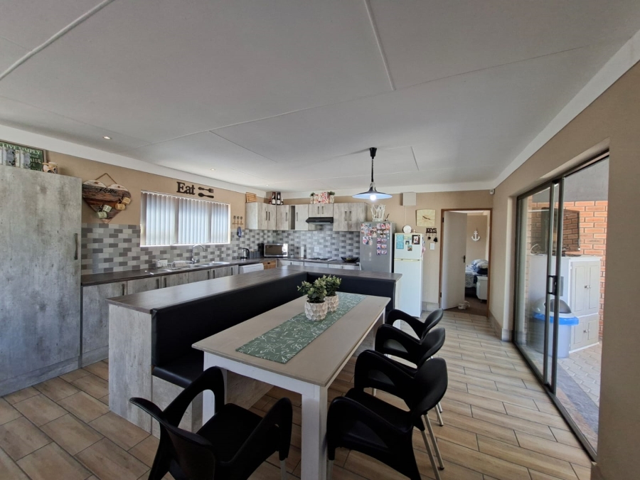 3 Bedroom Property for Sale in Reebok Western Cape